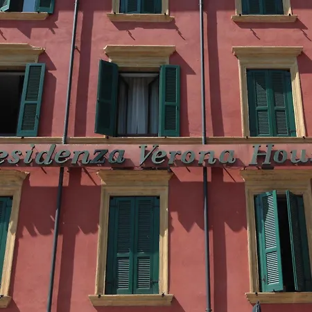House 4*