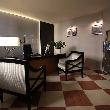 House מלון דירות ורונה