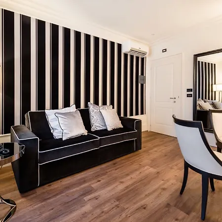 מלון דירות House