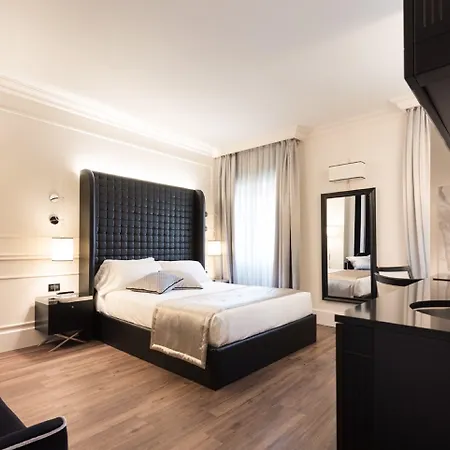 Lägenhetshotell House 4*