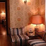 Aparthotel House 4*