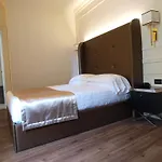 Aparthotel House