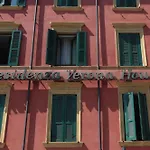 House 4*