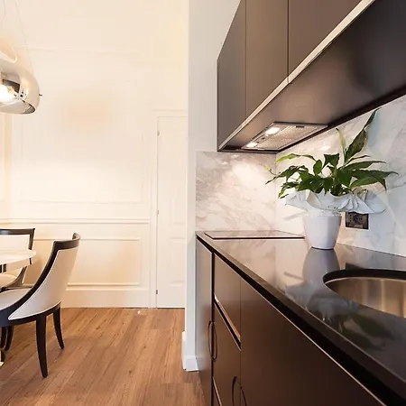 아파트호텔 하우스 아파소텔 4*