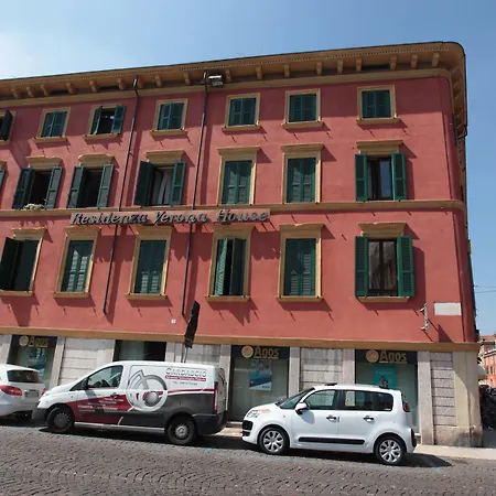 하우스 아파소텔 4* 베로나