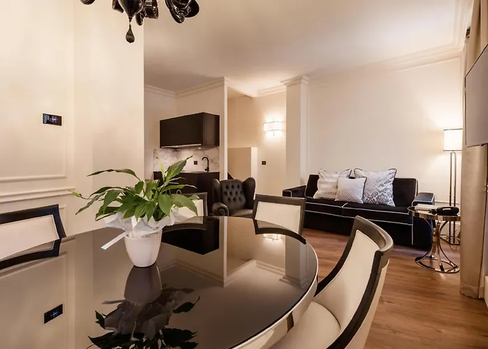 House 4* Verona